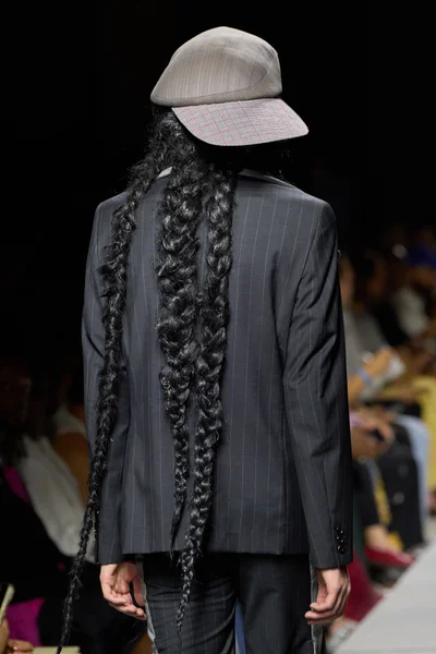 Look 125